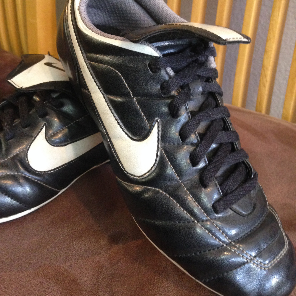 Nike Youth Soccer Cleats